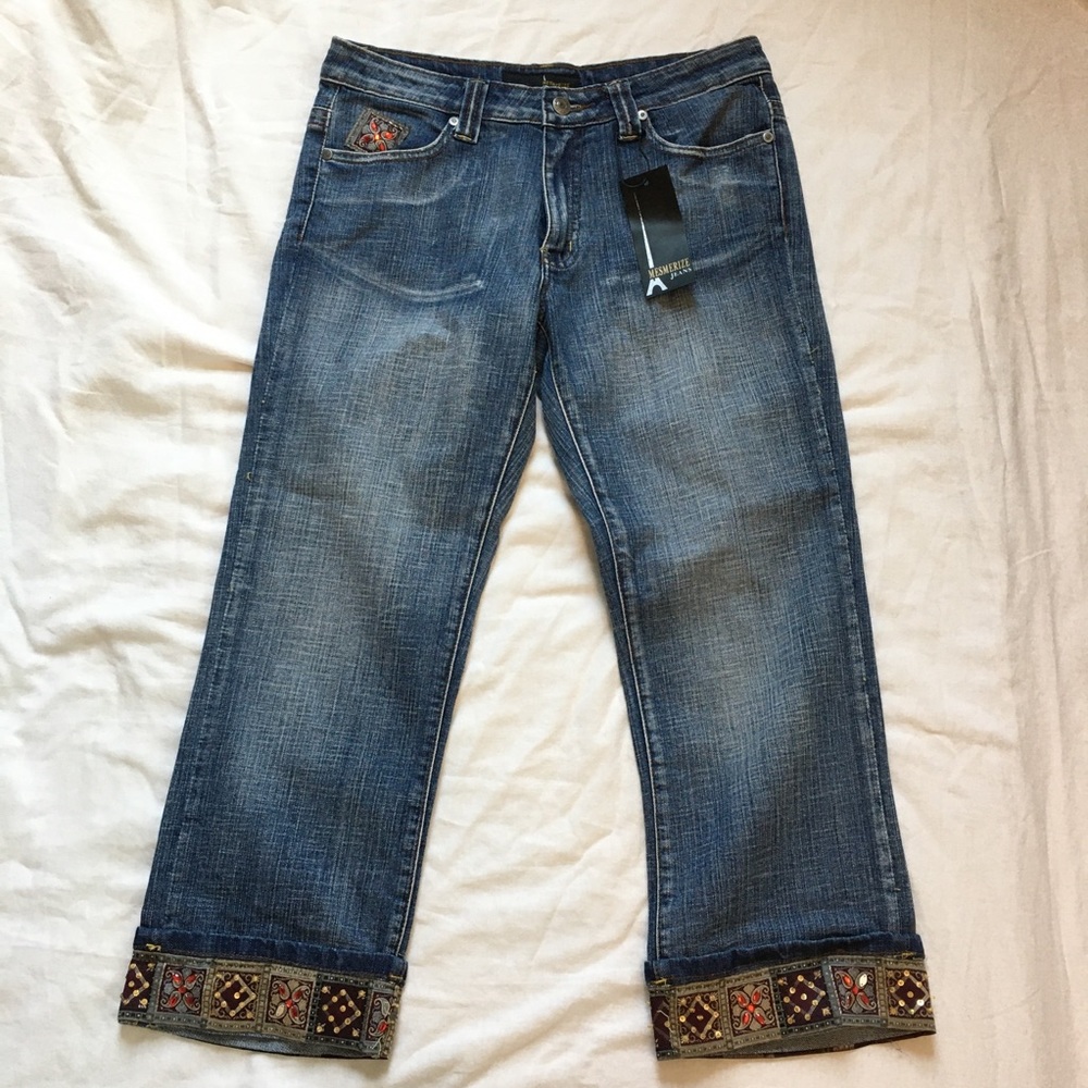 NWT Y2K Mesmerize Jeans Beaded Cropped Jeans, 6